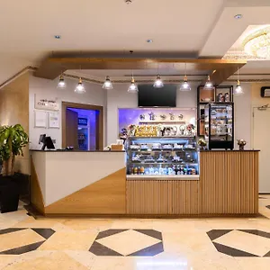 Otel Emaar Grand